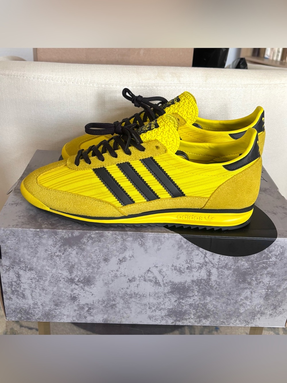 Adidas SL 72 OG Yellow Black Pinstripe JQ8316 Women's Size 9 Retro Low Profile